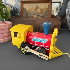 Vintage Fisher-Price Toot-Toot Train Engine❤️